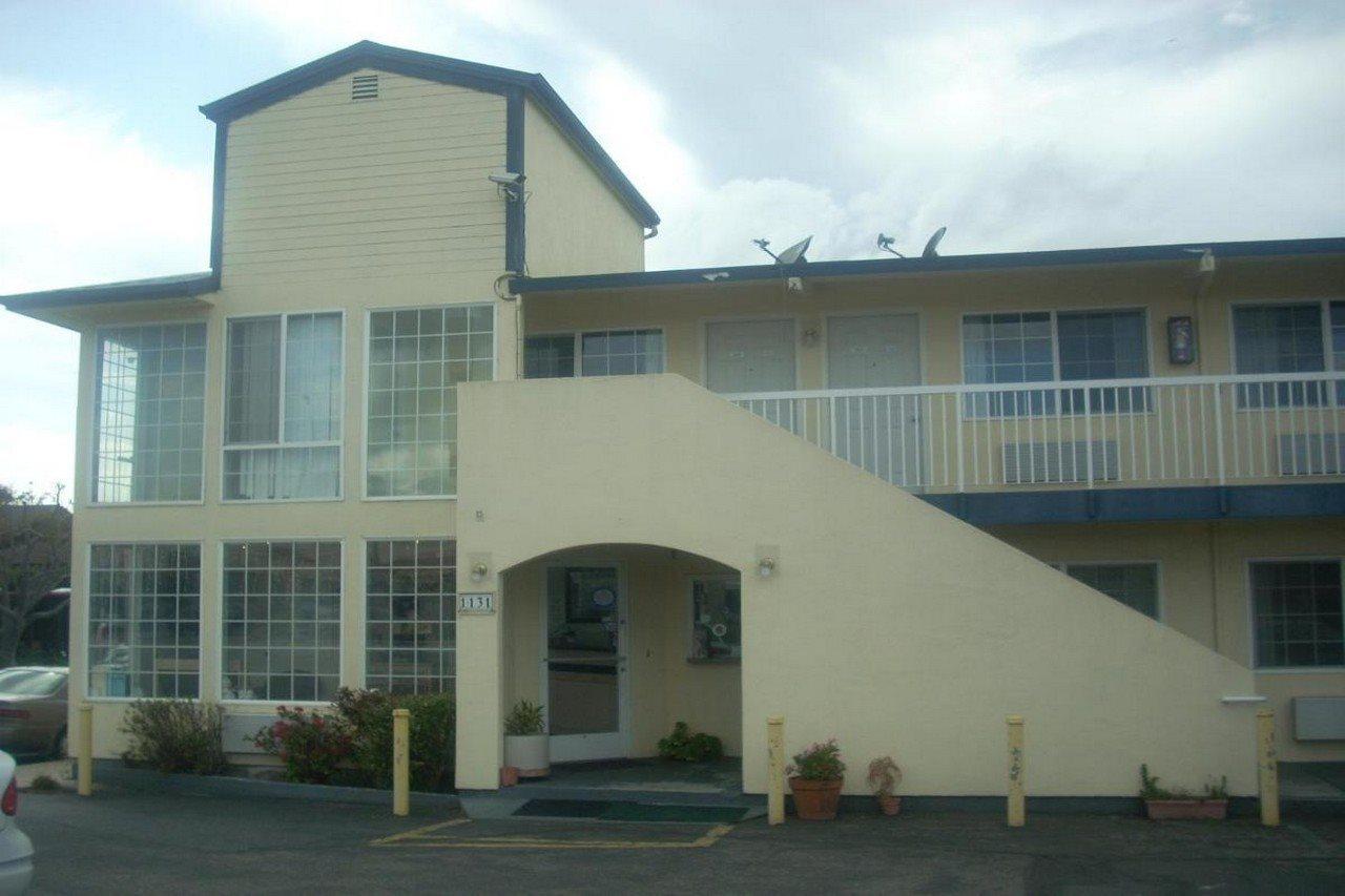 Economy Inn Monterey Seaside Exterior photo